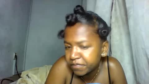 annick98 online show from February 15, 8:27 pm