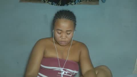 annick98 online show from April 18, 7:29 pm