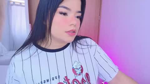 annie_20_ online show from April 2, 3:42 pm