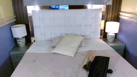 Annie  online show from March 20, 5:51 pm