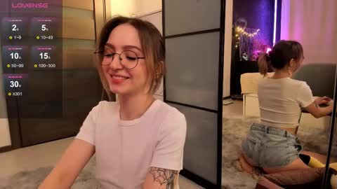 Annie online show from February 10, 11:42 pm