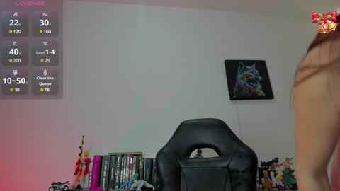 annie_loff online show from December 16, 6:38 pm