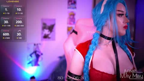 Annie May   online show from December 21, 3:53 pm