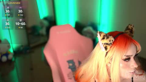 Annie May   online show from November 9, 2:04 pm