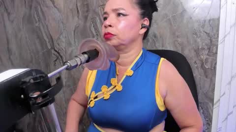 annie_wigg_ online show from March 23, 3:21 am