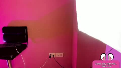 Annie Bluee online show from April 1, 11:00 am