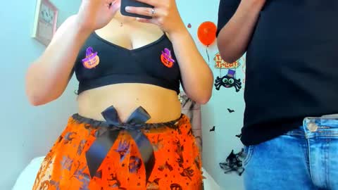 Anniecollen online show from October 15, 2:44 am