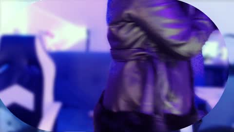 Snapshot of anniedkitty chatting on December 31, 11:17 pm Annie Katzura new acount online show from December 31, 11:17 pm