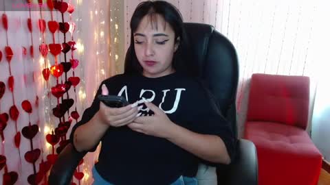 Snapshot of anniehh_ chatting on March 6, 6:48 pm Annie Independent model Hello all offline tokens are appreciated thank you for your support.33 online show from March 6, 6:48 pm