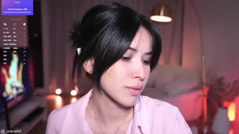 anniehillofficial_ online show from September 27, 8:25 pm