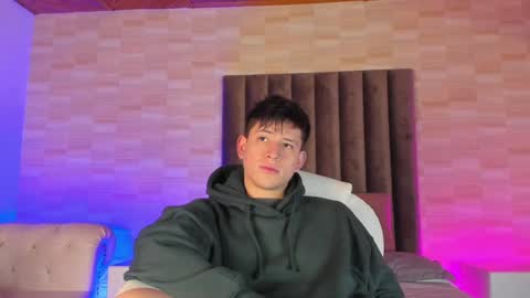 Snapshot of anniie_and_alex chatting on January 7, 1:03 pm Annie Alex online show from January 7, 1:03 pm