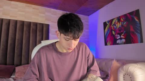 Snapshot of anniie_and_alex chatting on January 12, 1:48 pm Annie Alex online show from January 12, 1:48 pm