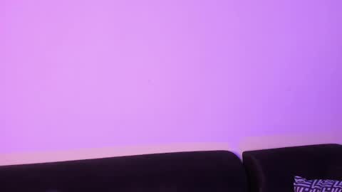 Snapshot of anniie_and_alex chatting on February 15, 6:12 pm Annie Alex online show from February 15, 6:12 pm