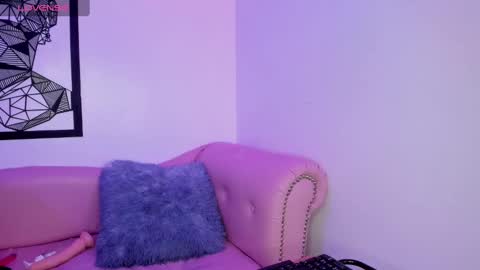 Annie Evans  online show from February 13, 8:24 pm