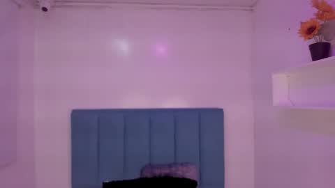 Annie Evans  online show from October 9, 4:16 pm