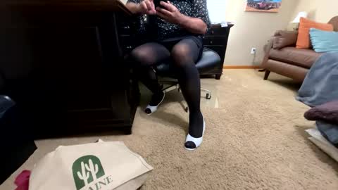 Anninpantyhose online show from June 4, 9:43 pm