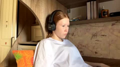 Kira online show from April 18, 10:08 am