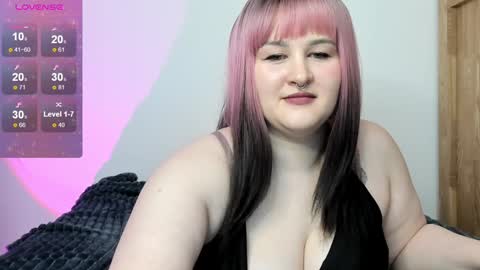 Snapshot of annnott chatting on December 20, 9:00 am Ann online show from December 20, 9:00 am