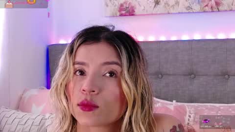 Antonella Lee online show from April 4, 5:10 pm