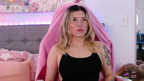 Antonella Lee online show from April 9, 3:39 pm