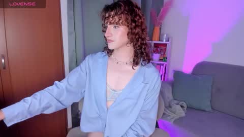 Anntonia Woods  online show from February 12, 3:12 am