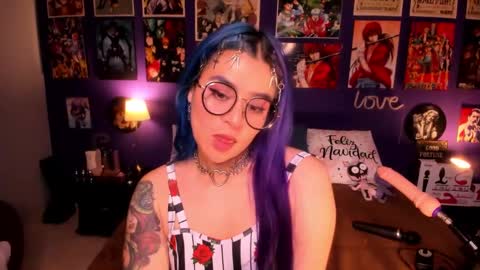 Snapshot of anny_cross chatting on December 12, 4:26 am Paty online show from December 12, 4:26 am