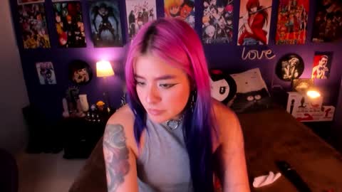 Snapshot of anny_cross chatting on November 5, 3:17 am Paty online show from November 5, 3:17 am