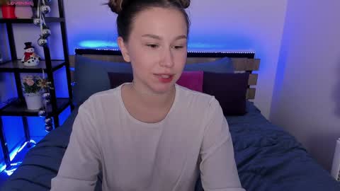 Anna online show from December 31, 8:04 am