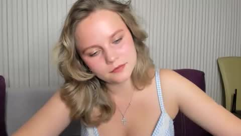 Snapshot of anny_love_you chatting on September 22, 7:49 pm anny_love_you online show from September 22, 7:49 pm