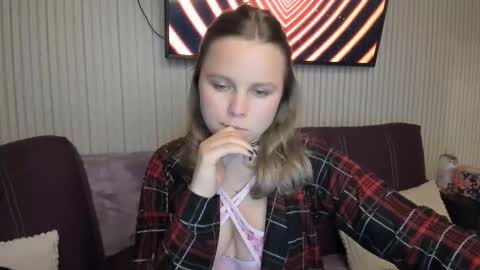 Snapshot of anny_love_you chatting on October 7, 9:45 pm anny_love_you online show from October 7, 9:45 pm