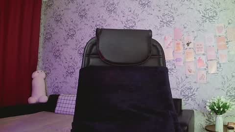 Annie online show from December 24, 10:28 pm