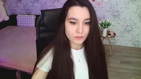 Annie online show from December 29, 9:50 am