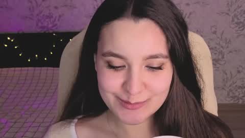 Annie online show from April 9, 2:44 am