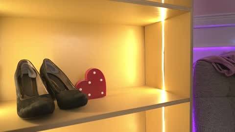 Ana online show from November 20, 11:32 am