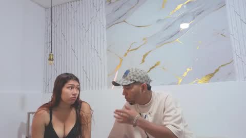 Snapshot of annyeli_bigtits chatting on November 25, 11:21 am annyeli_bigtits online show from November 25, 11:21 am