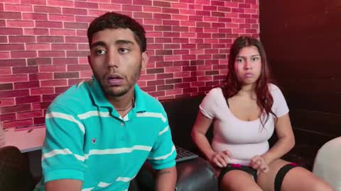 Snapshot of annyeli_bigtits chatting on December 4, 2:59 pm annyeli_bigtits online show from December 4, 2:59 pm