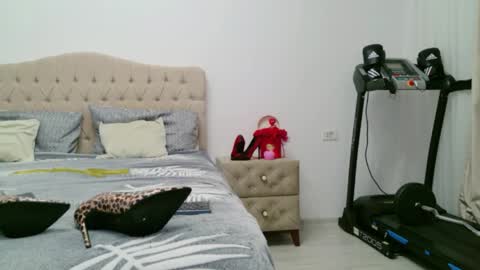 Annyfit4you online show from April 21, 4:45 pm