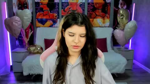 Anora online show from February 24, 6:39 pm