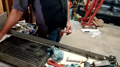 Snapshot of anotherbaldy chatting on October 6, 6:16 pm anotherbaldy online show from October 6, 6:16 pm