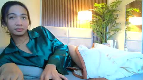 Snapshot of anqelic chatting on September 9, 2:44 am Stacy Maurice online show from September 9, 2:44 am