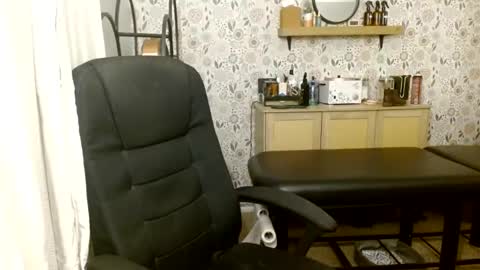 Snapshot of answer4242 chatting on September 26, 5:55 am Answer4242 online show from September 26, 5:55 am