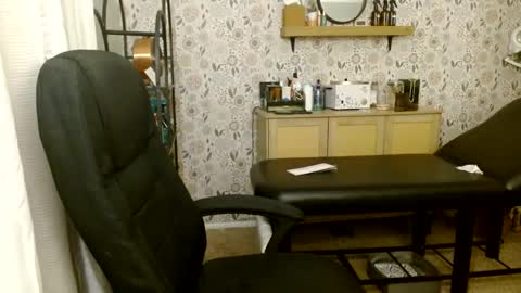 Snapshot of answer4242 chatting on September 28, 6:19 am Answer4242 online show from September 28, 6:19 am