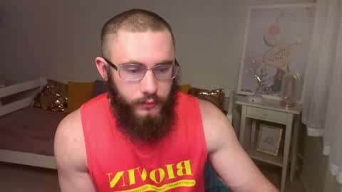 Ant online show from April 10, 9:19 pm