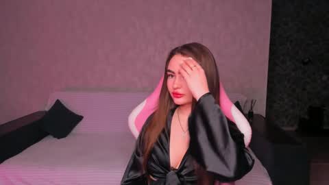 Anthea online show from February 8, 4:10 pm