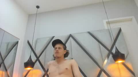 Anthonny Vegas online show from March 25, 4:07 am