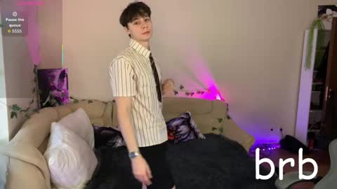 Snapshot of anthonycutie chatting on June 5, 6:52 am Anthony online show from June 5, 6:52 am