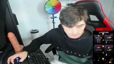 Snapshot of anthonyloveseks chatting on September 30, 10:42 am Anthony online show from September 30, 10:42 am