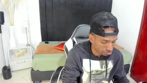       online show from November 12, 11:58 pm