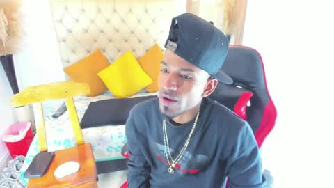       online show from March 29, 12:32 am