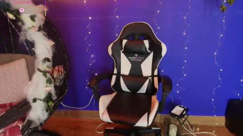 Snapshot of anto_thompson chatting on November 30, 2:59 am Antonella online show from November 30, 2:59 am